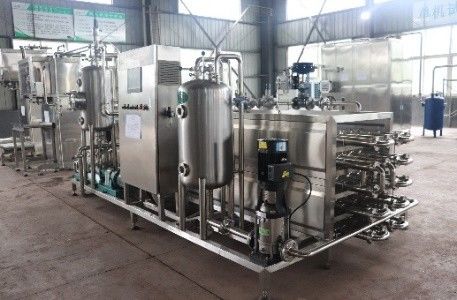 Aseptische Gehäuse UHT-Sterilisator-Maschine 1,2 Ton Per Hour